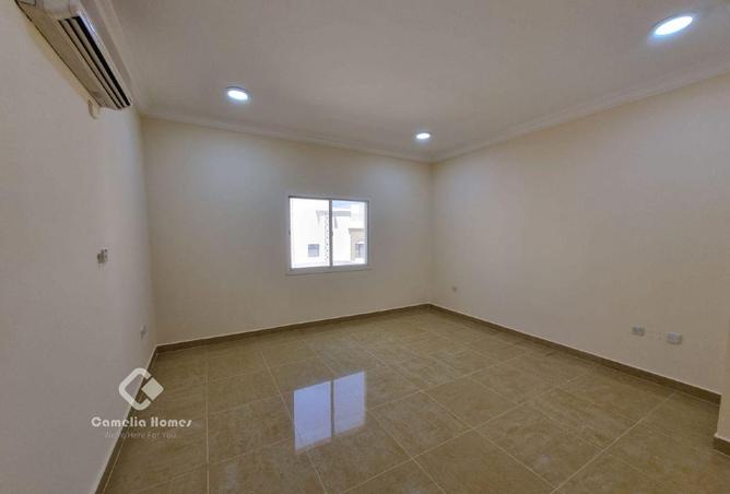 927215 - Property Image 3