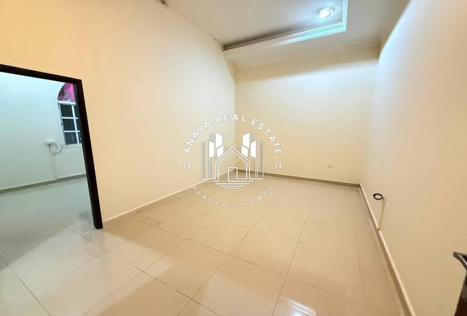 985882 - Property Image 2