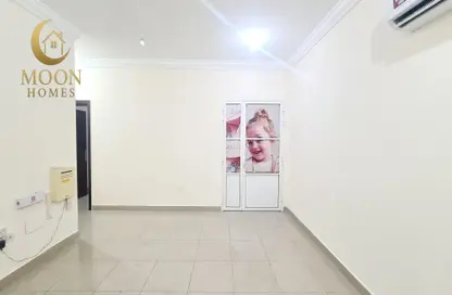 Apartment - 2 Bedrooms - 2 Bathrooms for rent in Muntazah 7 - Al Muntazah - Doha