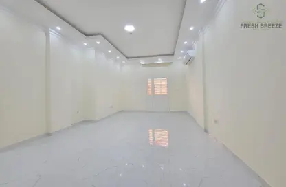 Apartment - 3 Bedrooms - 3 Bathrooms for rent in Fereej Kulaib - Doha