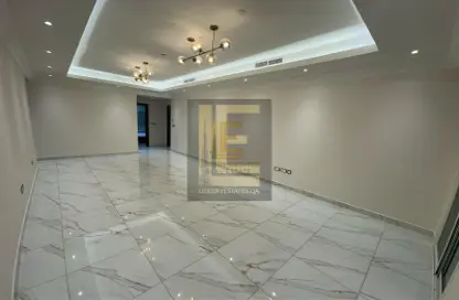 Apartment - 2 Bedrooms - 3 Bathrooms for sale in Floresta Gardens - Floresta Gardens - The Pearl Island - Doha