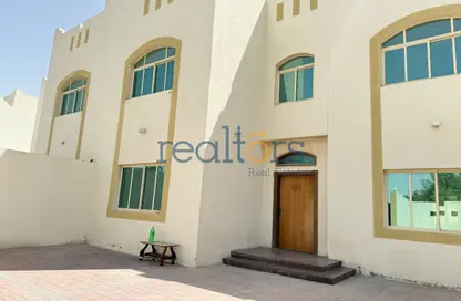 Villa - 4 Bedrooms - 4 Bathrooms for rent in Al Hanaa Street - Al Gharrafa - Doha