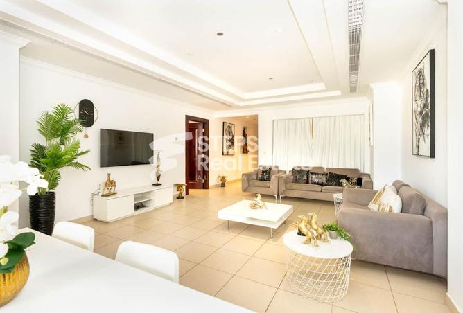 978228 - Property Image 2