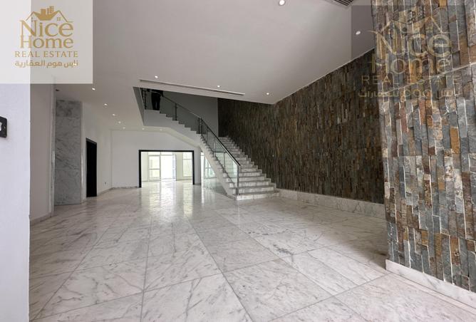 986695 - Property Image 2