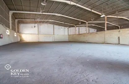 Warehouse - Studio for rent in Industrial Area 1 - Industrial Area - Doha