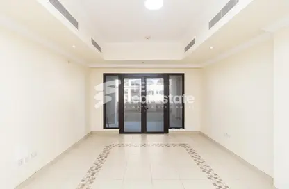 Apartment - 1 Bedroom - 2 Bathrooms for rent in West Porto Drive - Porto Arabia - The Pearl Island - Doha