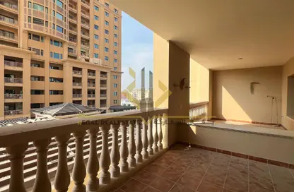Apartment - 1 Bedroom - 2 Bathrooms for rent in East Porto Drive - Porto Arabia - The Pearl Island - Doha