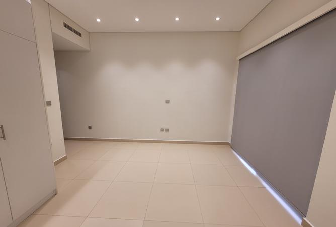 933790 - Property Image 3