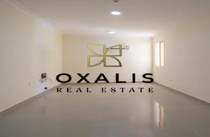 Apartment - 2 Bedrooms - 2 Bathrooms for rent in Al Najda Street - Madinat Khalifa North - Madinat Khalifa - Doha