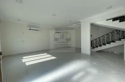 مجمع سكني - 7 غرف نوم - 8 حمامات للايجار في Hazm Al Markhiya - الدوحة