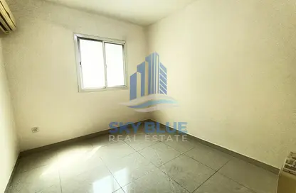 Apartment - 3 Bedrooms - 2 Bathrooms for rent in Al Mansoura - Al Mansoura - Doha