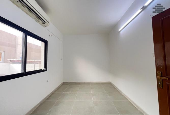 983937 - Property Image 3