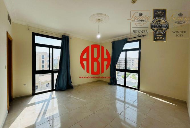 930392 - Property Main Image