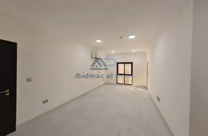 Apartment - 2 Bedrooms - 2 Bathrooms for rent in Fereej Bin Mahmoud South - Fereej Bin Mahmoud - Doha