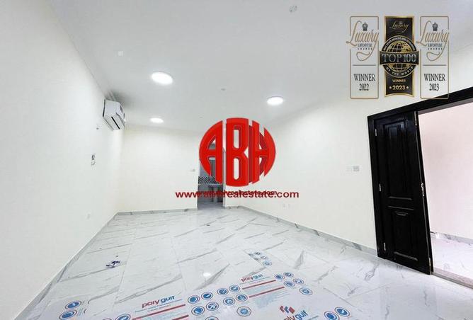 1003115 - Property Image 2