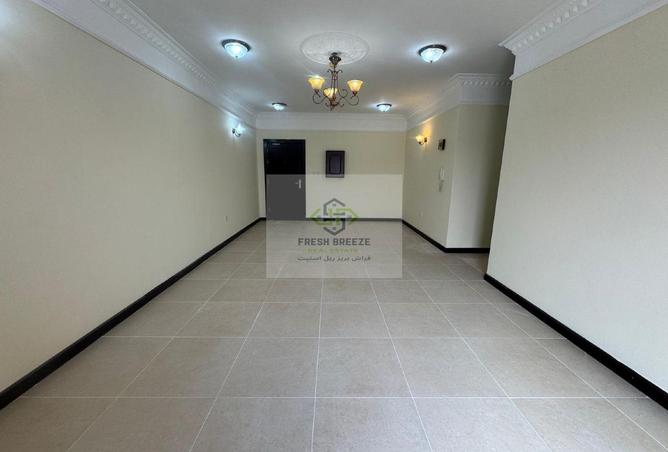 967376 - Property Image 3