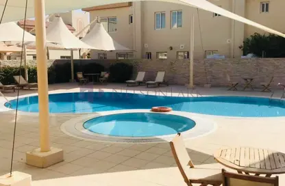 مجمع سكني - 4 غرف نوم - 4 حمامات للايجار في شارع الوعب - الوعب - الدوحة