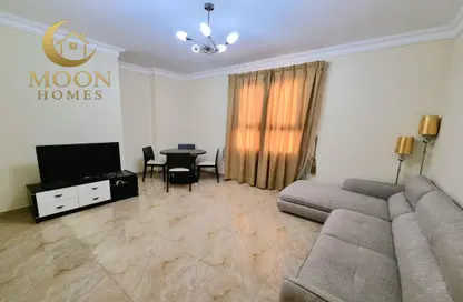 Apartment - 1 Bedroom - 2 Bathrooms for rent in Umm Ghuwalina - Umm Ghuwailina - Doha