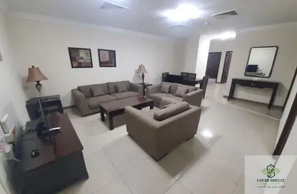 Apartment - 2 Bedrooms - 2 Bathrooms for rent in Muntazah 35 - Al Muntazah - Doha