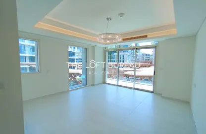 Apartment - 1 Bedroom - 2 Bathrooms for sale in Gewan Island - The Pearl Island - Doha