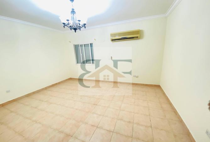 984282 - Property Image 3