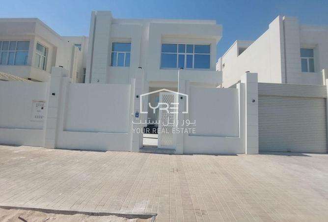 942656 - Property Image 2