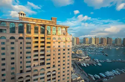 Apartment - 1 Bedroom - 2 Bathrooms for rent in Marina Gate - Porto Arabia - The Pearl Island - Doha