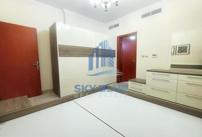 890143 - Property Image 3
