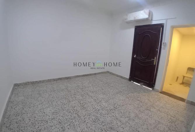 999473 - Property Image 2