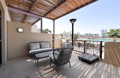 Townhouse - 2 Bedrooms - 3 Bathrooms for rent in Medina Centrale - Medina Centrale - The Pearl Island - Doha