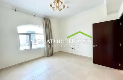 Apartment - 2 Bedrooms - 3 Bathrooms for rent in Marina Residence 15 - Marina District - Lusail