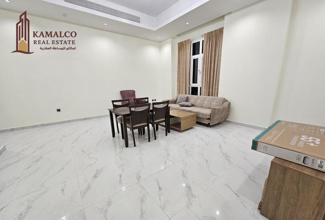 937092 - Property Image 2