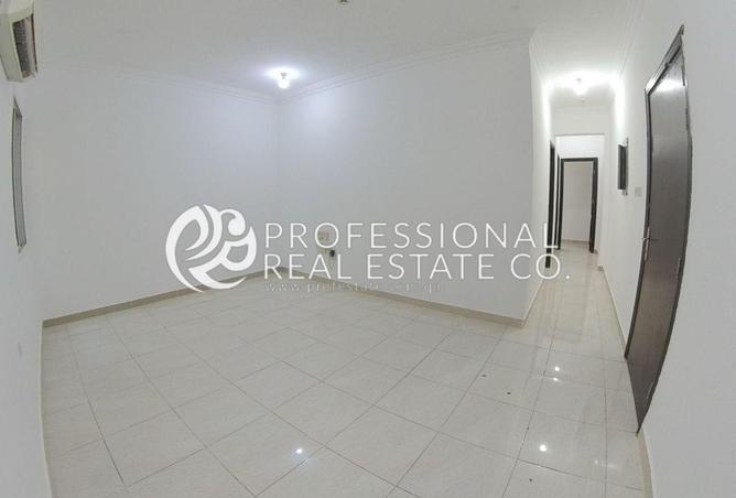 954548 - Property Main Image