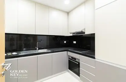 Apartment - 2 Bedrooms - 3 Bathrooms for rent in The Garden - Floresta Gardens - The Pearl Island - Doha