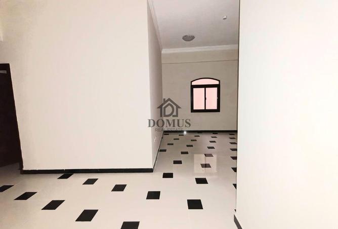 948101 - Property Image 2