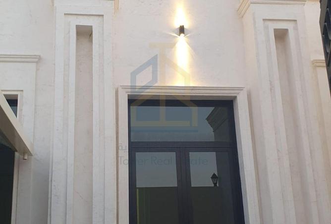 970108 - Property Image 2