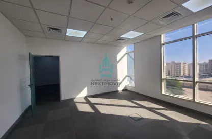 Empty Room image for: Office Space - Studio - 2 Bathrooms for rent in Bin Dirham Plaza - B-Ring Road - Doha, Image 1