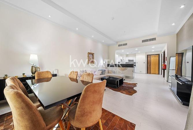 988651 - Property Image 2