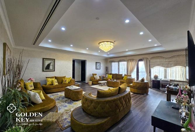 994426 - Property Image 2