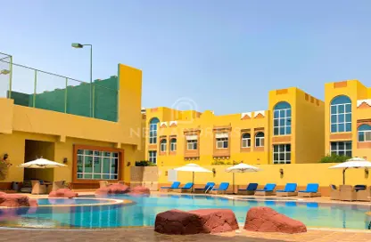 فيلا - 4 غرف نوم - 4 حمامات للايجار في أبو هامور - الدوحة