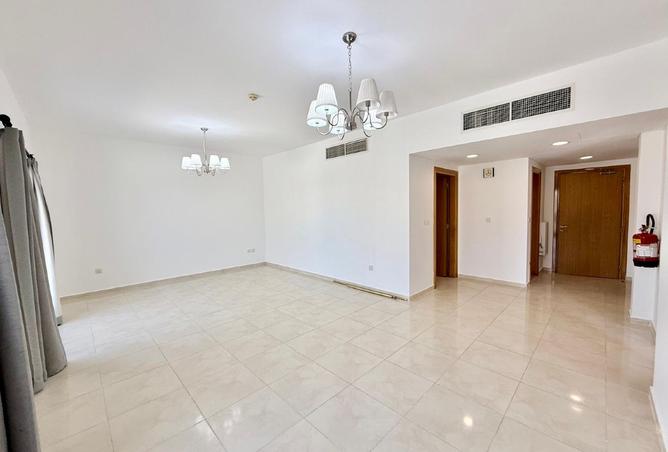 958531 - Property Image 3