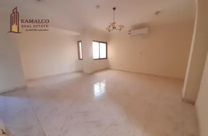 Apartment - 2 Bedrooms - 2 Bathrooms for rent in Al Muntazah Street - Al Muntazah - Doha