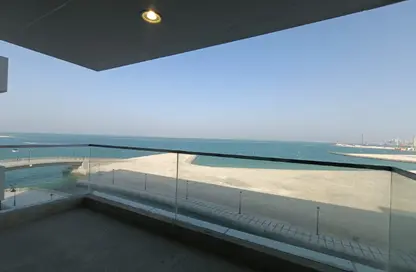 Apartment - 1 Bedroom - 2 Bathrooms for rent in Marina Residences 195 - Marina District - Lusail