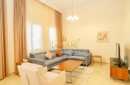 Apartment - 2 Bedrooms - 3 Bathrooms for rent in West Bay Tower - West Bay - West Bay - Doha