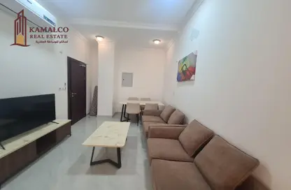 Apartment - 2 Bedrooms - 2 Bathrooms for rent in Al Mansoura - Al Mansoura - Doha