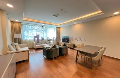 Apartment - 3 Bedrooms - 5 Bathrooms for rent in Giardino Apartments - The Pearl Island - Doha