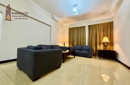 Apartment - 2 Bedrooms - 3 Bathrooms for rent in Al Sadd Road - Al Sadd - Doha
