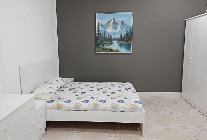 963042 - Property Main Image