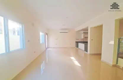 Villa - 6 Bedrooms - 4 Bathrooms for rent in Muntazah 7 - Al Muntazah - Doha