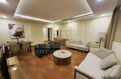 شقة - 3 غرف نوم - 4 حمامات للايجار في حدائق جاردينو - فيلات جاردينو - جزيرة اللؤلؤة - الدوحة